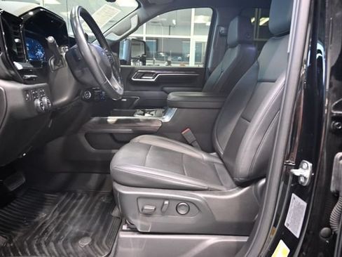 Used 2024 Chevrolet Silverado 2500 LTZ w/ LTZ Plus Package AWD/4WD image 12