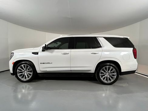 Used 2024 GMC Yukon Denali w/ Denali Reserve Package image 4