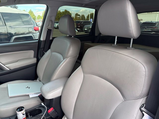 Used 2016 Subaru Forester 2.5i Touring w/ Eyesight & Navigation System AWD/4WD image 8