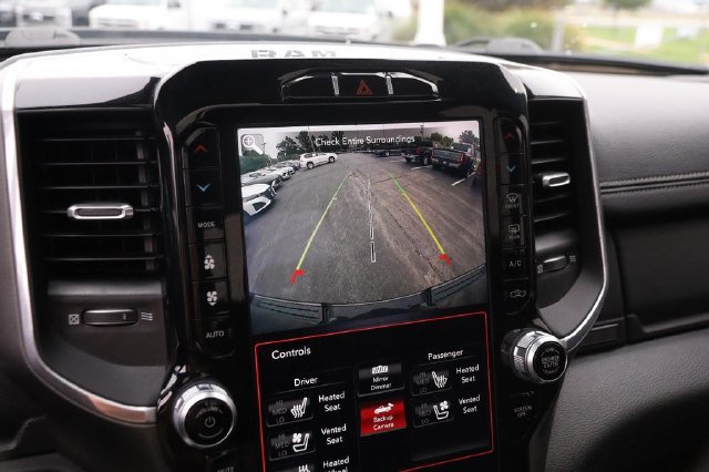 Used 2021 RAM 1500 Laramie AWD/4WD image 18
