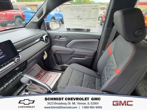 New 2026 Chevrolet Colorado Z71 w/ Technology Package image 16