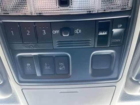 Certified 2019 Toyota 4Runner SR5 Premium AWD/4WD image 26