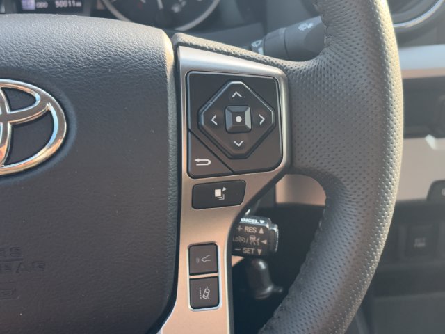 Used 2022 Toyota Tacoma SR5 RWD image 13