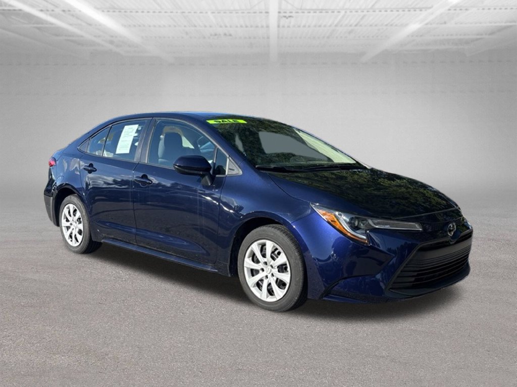Used 2024 Toyota Corolla LE FWD image 9