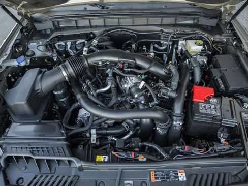 New 2025 Ford Bronco Raptor image 34