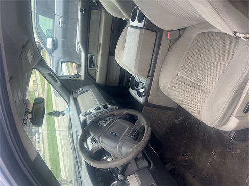 Used 2010 Ford F150 XLT image 36