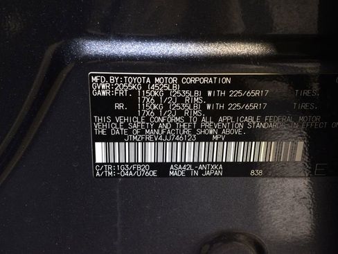 Used 2018 Toyota RAV4 LE w/ All Weather Liner Package FWD image 40