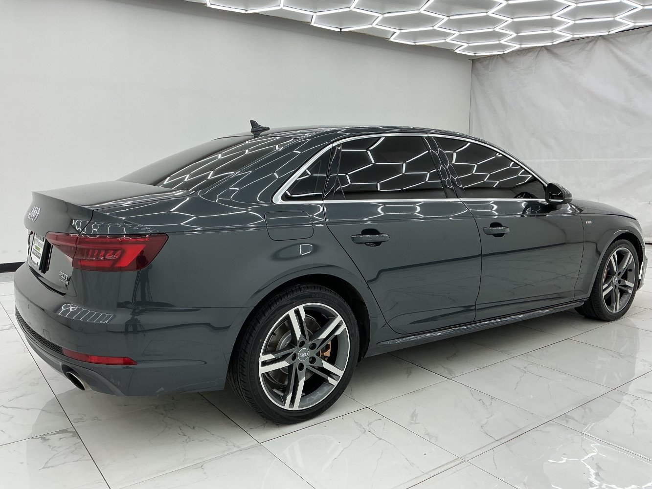 Used 2018 Audi A4 2.0T Premium Plus w/ Premium Plus Package AWD/4WD image 11