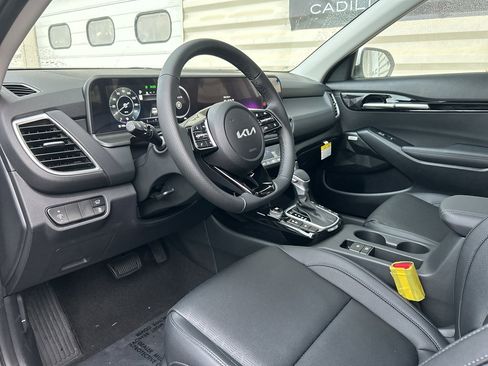 New 2026 Kia Seltos SX w/ SX Sunroof Package image 10