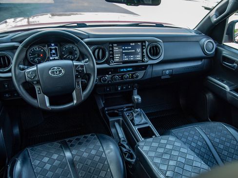 Used 2023 Toyota Tacoma TRD Off-Road AWD/4WD image 27