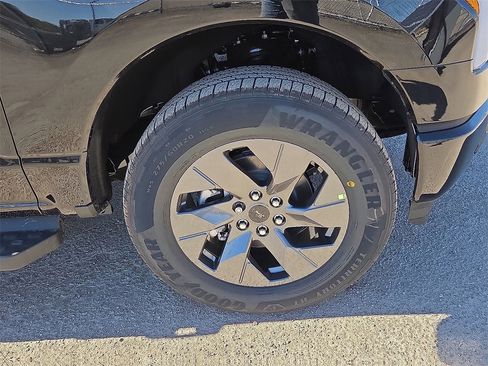 New 2025 Ford F150 Lightning Flash image 7