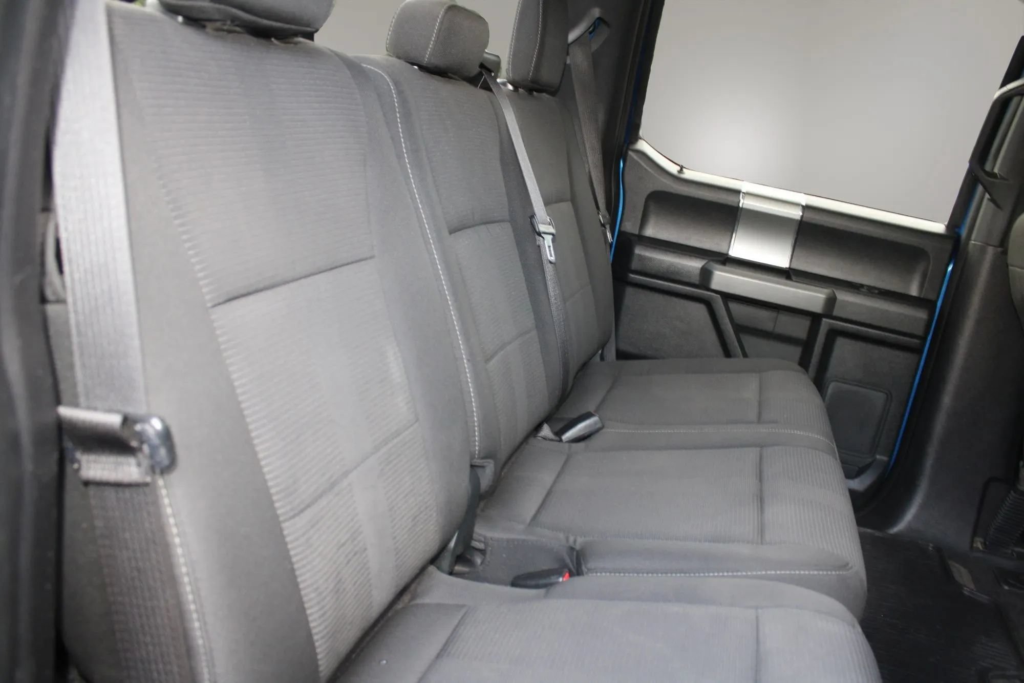 Used 2015 Ford F150 XLT w/ Equipment Group 302A Luxury AWD/4WD image 26