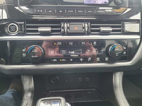 Used 2022 Nissan Pathfinder Platinum w/ Cargo Package image 30