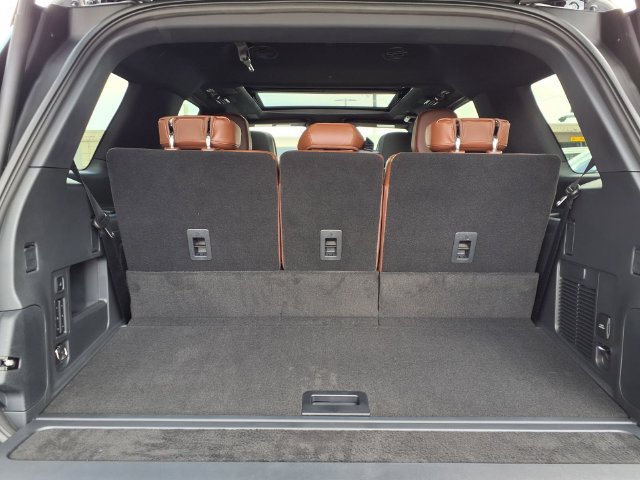 New 2026 Lincoln Navigator Reserve AWD/4WD image 15
