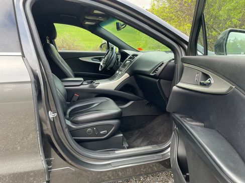 Used 2018 Lincoln MKX Premiere AWD/4WD image 28