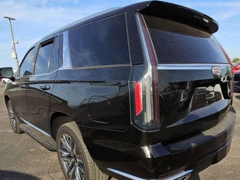 Used 2023 Cadillac Escalade Luxury image 4