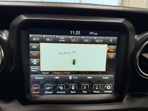 Used 2023 Jeep Wrangler Unlimited Sahara AWD/4WD image 41