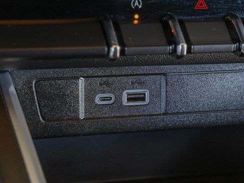 Used 2024 Chevrolet Colorado Trail Boss AWD/4WD image 19