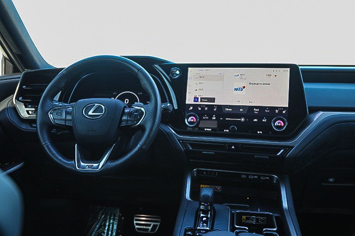 Used 2025 Lexus TX 500h AWD w/ Technology Package image 12