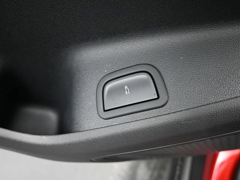 New 2026 Chevrolet Traverse LT w/ Sun and Wheel Package image 21