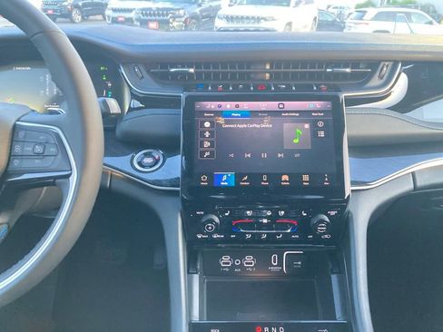 New 2024 Jeep Grand Cherokee Trailhawk w/ Advanced Protech Group II image 24