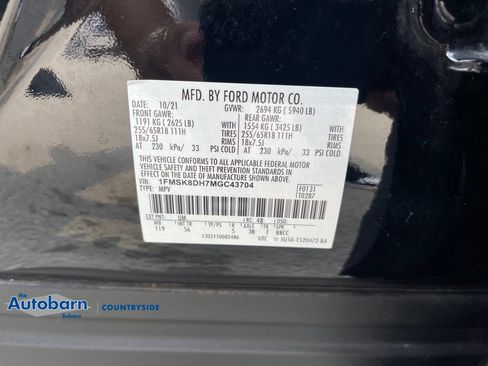 Used 2021 Ford Explorer XLT w/ Equipment Group 202A AWD/4WD image 28