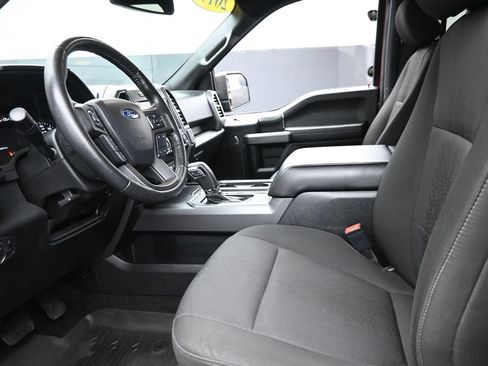 Used 2019 Ford F150 XLT w/ Equipment Group 302A Luxury AWD/4WD image 16
