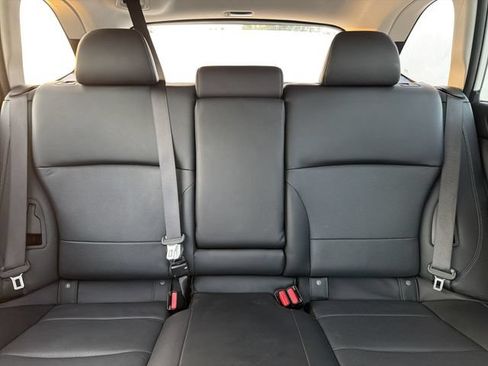 Used 2018 Subaru Outback 2.5i Limited AWD/4WD image 29