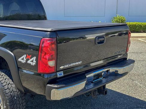 Used 2003 Chevrolet Silverado 2500 LT AWD/4WD image 17