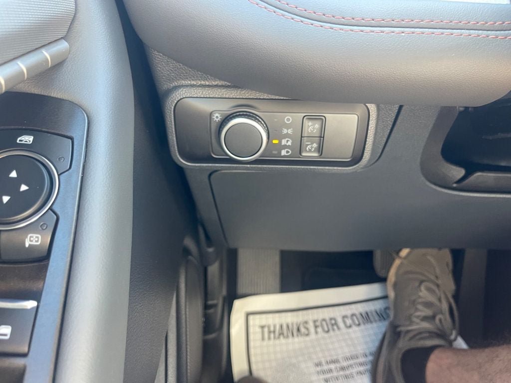 Used 2026 Ford Explorer Active RWD image 18