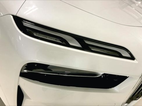 Used 2025 BMW i7 eDrive50 image 14