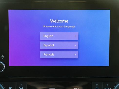 Used 2023 Toyota Highlander LE image 15