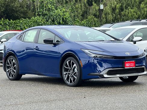 New 2026 Toyota Prius Plug-In Hybrid FWD image 10