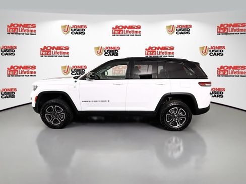 Used 2023 Jeep Grand Cherokee Trailhawk AWD/4WD image 16