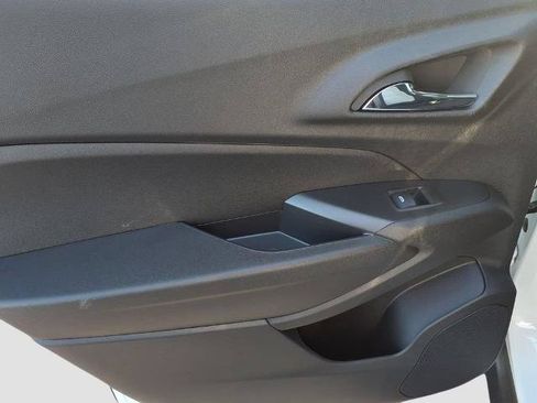 New 2026 Chevrolet Trax LS FWD image 13