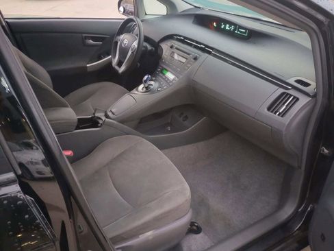 Used 2010 Toyota Prius One image 5