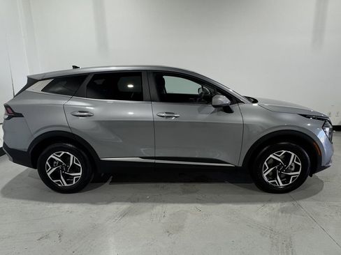Used 2024 Kia Sportage LX AWD/4WD image 21