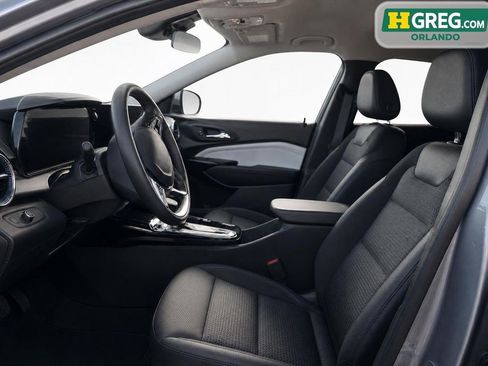 Used 2026 Chevrolet Trax LT FWD image 10