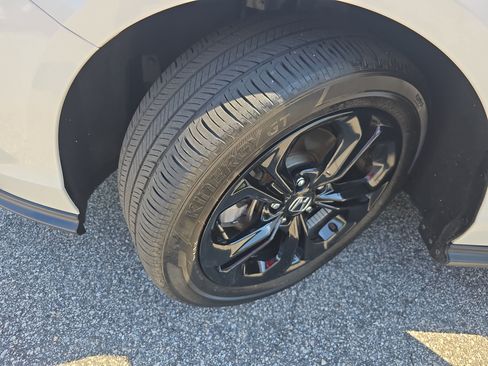 Used 2025 Honda Accord SE image 28