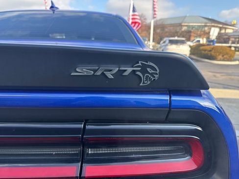 Used 2018 Dodge Challenger SRT Hellcat image 16