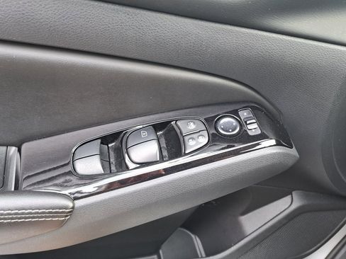 Used 2023 Nissan Altima 2.5 SV image 25