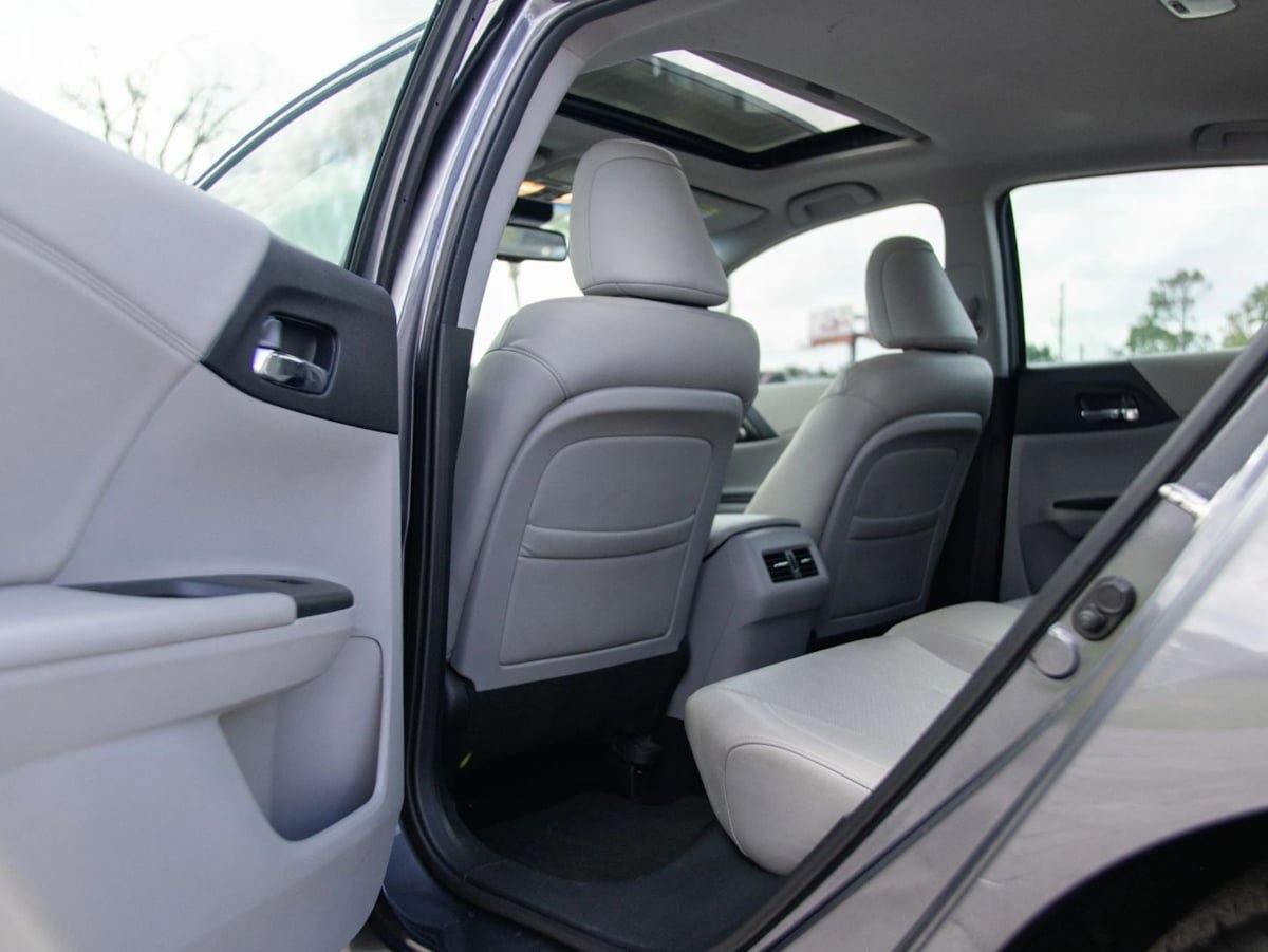 Used 2013 Honda Accord EX-L image 24