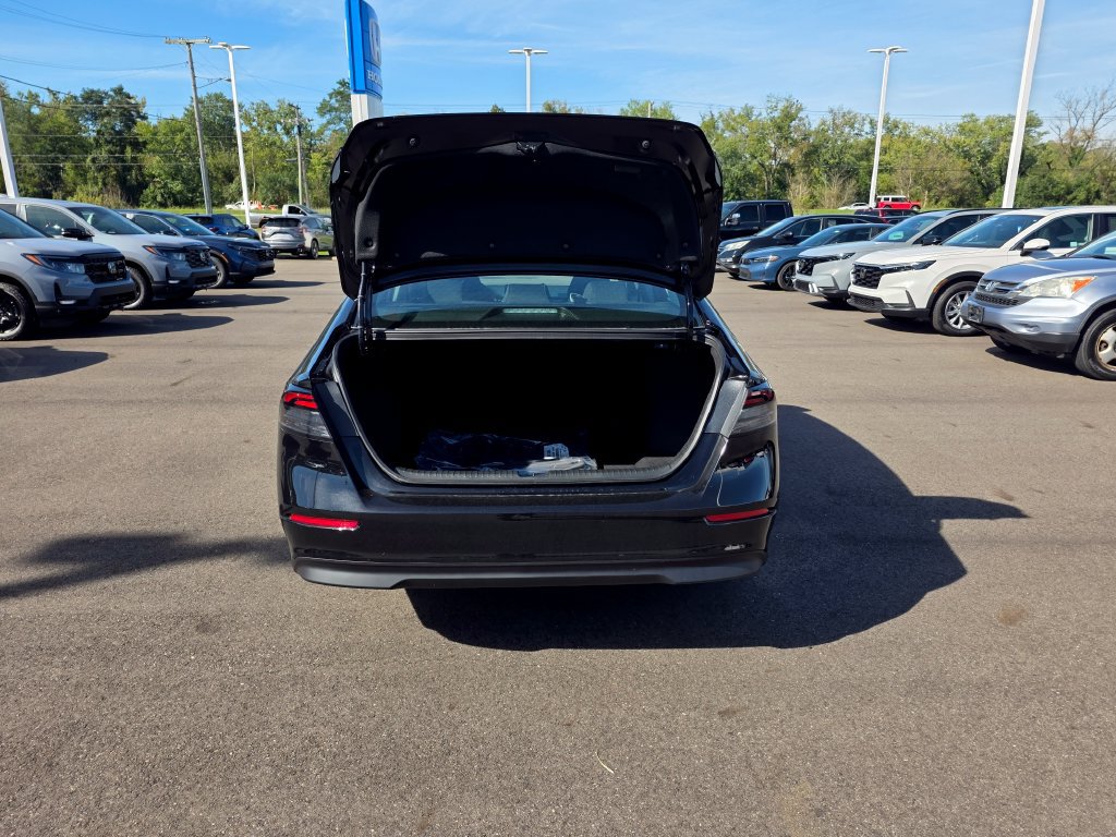 New 2026 Honda Accord LX image 12