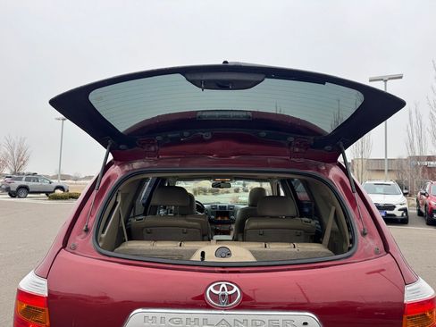 Used 2010 Toyota Highlander Limited image 42