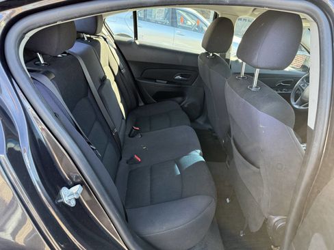 Used 2015 Chevrolet Cruze LT image 19