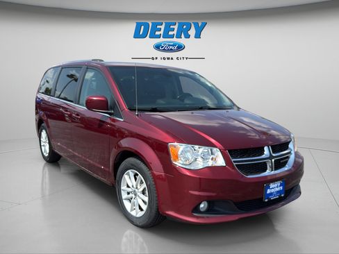 Used 2020 Dodge Grand Caravan SXT FWD image 8