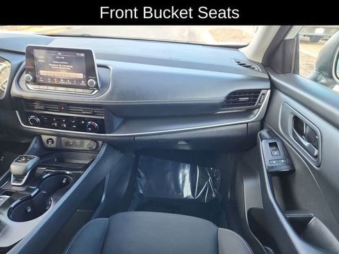 Used 2024 Nissan Rogue S image 21