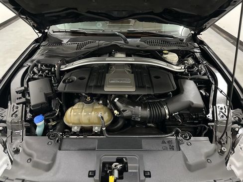 Used 2020 Ford Mustang GT Premium RWD image 9