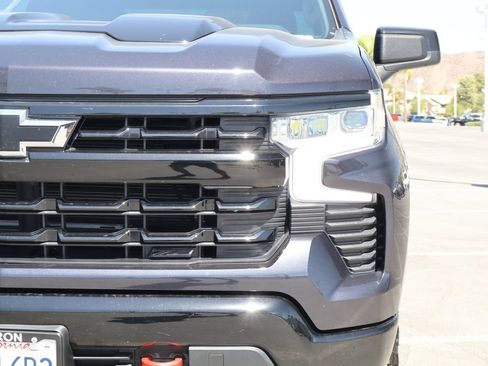Used 2023 Chevrolet Silverado 1500 LT Trail Boss w/ LPO, Dark Essentials Package AWD/4WD image 8