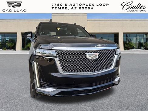 Used 2023 Cadillac Escalade ESV Premium Luxury w/ LPO, Radiant Package image 6